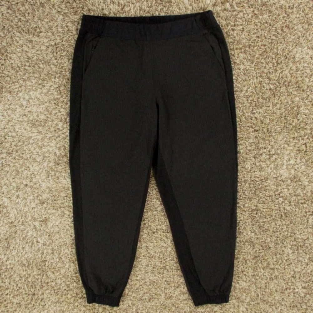 Athleta Joggers Women's 12 Black Textured Brooklyn Jogger Nylon Stretch Athletic